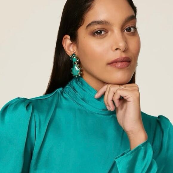 Elizabeth Cole Designer Bright Green Crystal Lennon Drop Dangle Runway Earrings - Picture 2 of 16